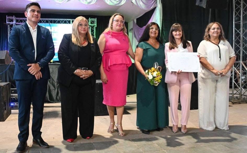 EN PAMPA DEL INFIERNO: HOMENAJE PROVINCIAL A MUJERES QUE INSPIRAN Y TRANSFORMAN COMUNIDADES