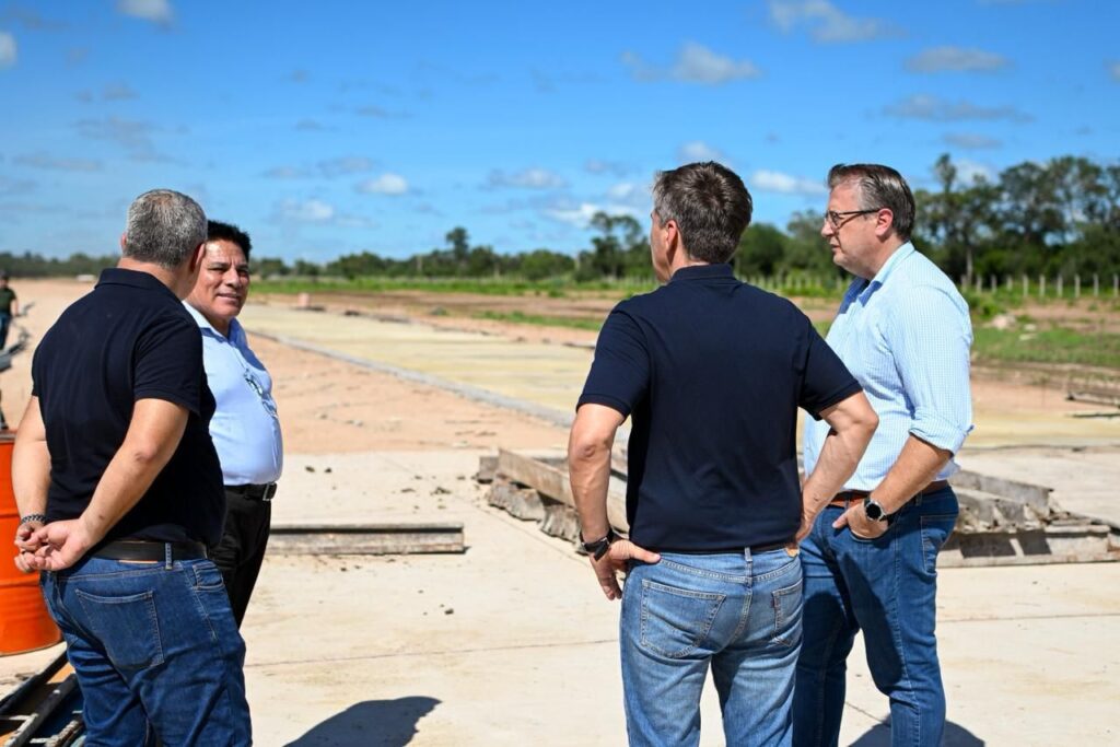 AVANZA LA PISTA DE AVIACIÓN EN POMPEYA