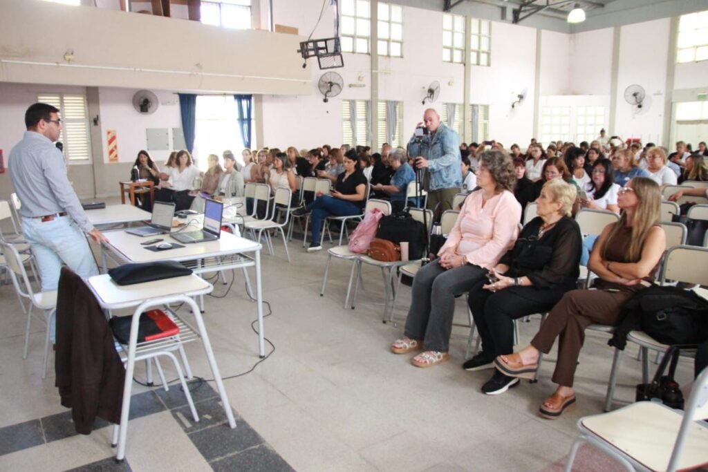 CÓMO LEEN LOS CHICOS
