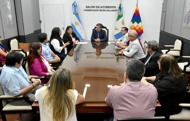 TRAS 14 AÑOS, SE DESTRABA UN HISTÓRICO CONFLICTO: EL IPDUV CONCRETÓ LA VENTA DE UN TERRENO AL COLEGIO ESTRADA
