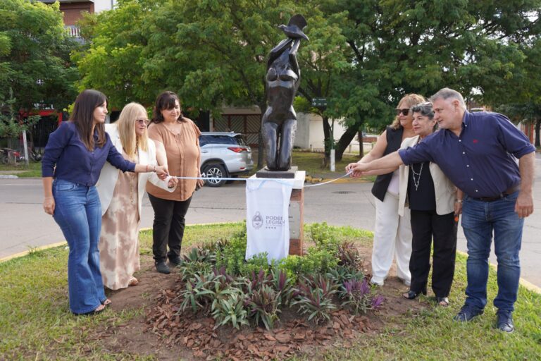 8M: Diputados participaron de un homenaje a víctimas de violencia y femicidios