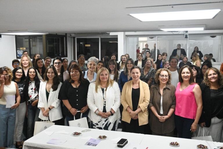Puesta en marcha del programa “Las Mujeres y el Acceso al Liderazgo”