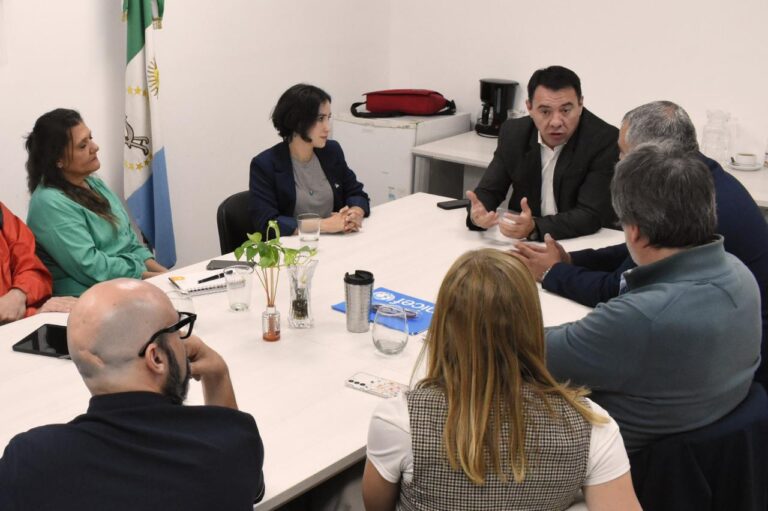 EL AGUA COMO PRIORIDAD: PROVINCIA, NACIÓN, UNOPS Y UNICEF UNIFICAN ESFUERZOS PARA GARANTIZAR EL ACCESO AL SERVICIO EN EL IMPENETRABLE