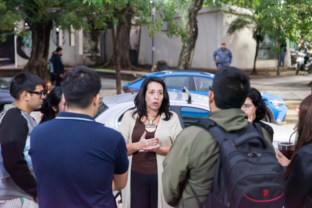 “La escuela secundaria frente a una realidad que irrumpe: una discusión necesaria y urgente”