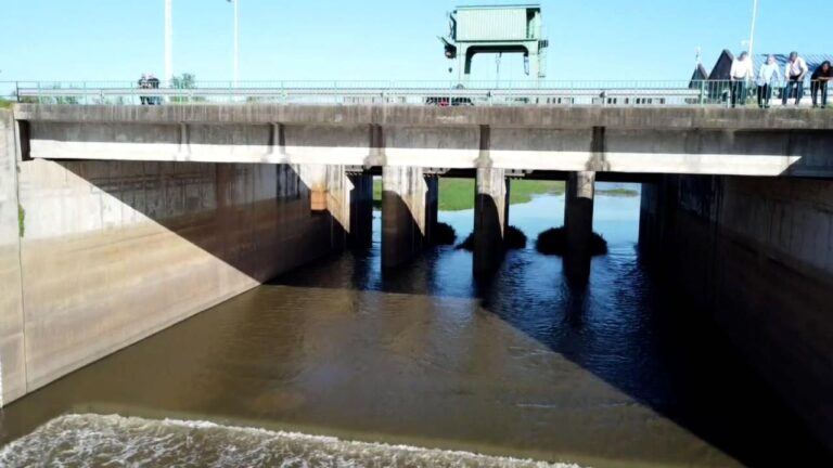 LA APA INICIÓ BOMBEO PREVENTIVO EN EL AMGR ANTE ALERTA POR LLUVIAS INTENSAS