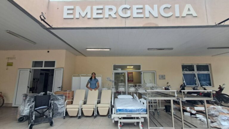 RENOVACIÓN HISTÓRICA: EL HOSPITAL DE COLONIA ELISA RECIBIÓ NUEVOS INSUMOS Y EQUIPAMIENTOS