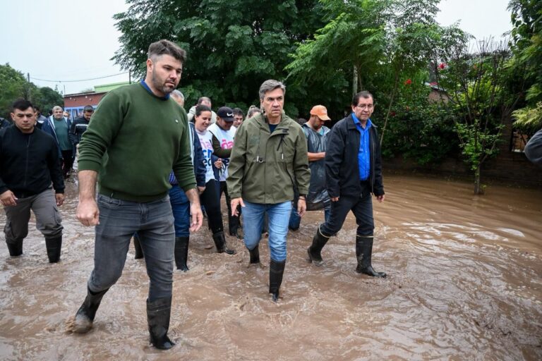MIRAFLORES: EL GOBERNADOR ZDERO REFUERZA LA ASISTENCIA EN LOCALIDADES AFECTADAS