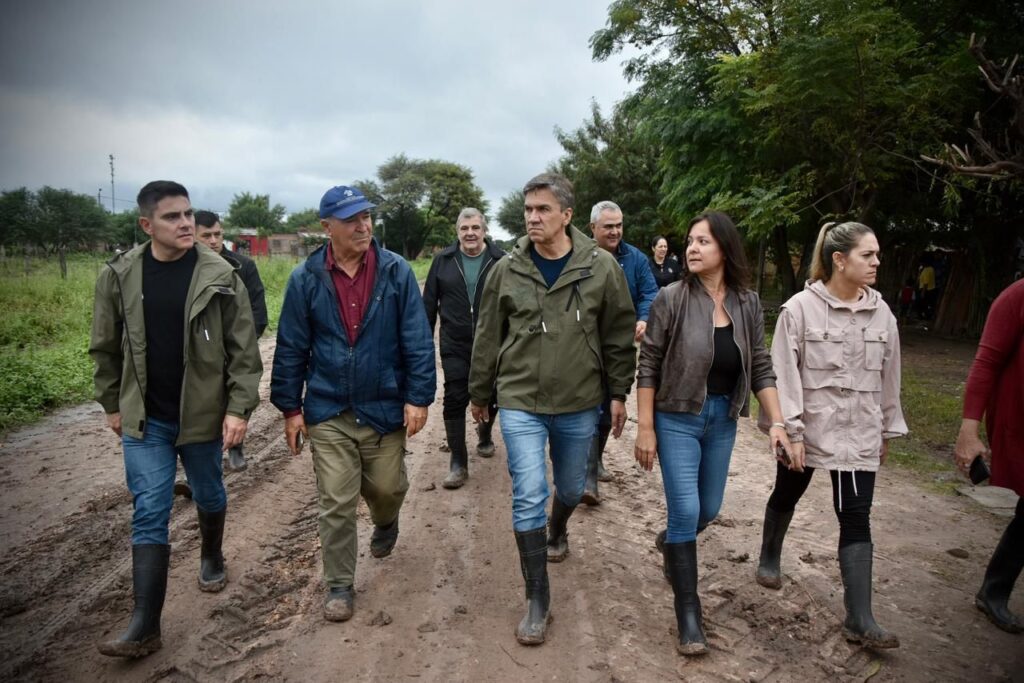 TRES ISLETAS: EL GOBERNADOR ZDERO SUPERVISÓ Y ARTICULÓ MÁS ACCIONES EN TERRITORIO