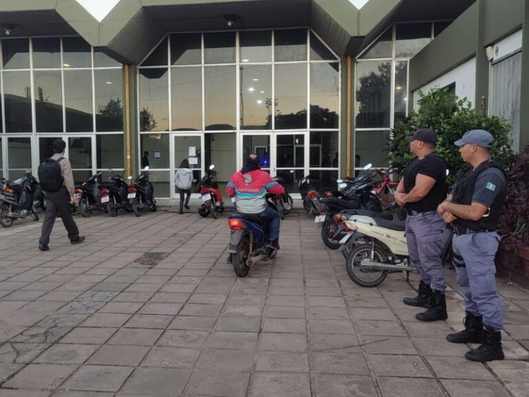 “Voy a matar a todos”: más de 30 escuelas del Chaco recibieron amenazas de tiroteos