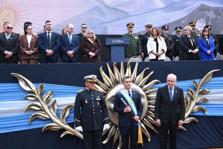 El Poder Legislativo acompañó el acto central por el 216° aniversario de la Revolución de Mayo