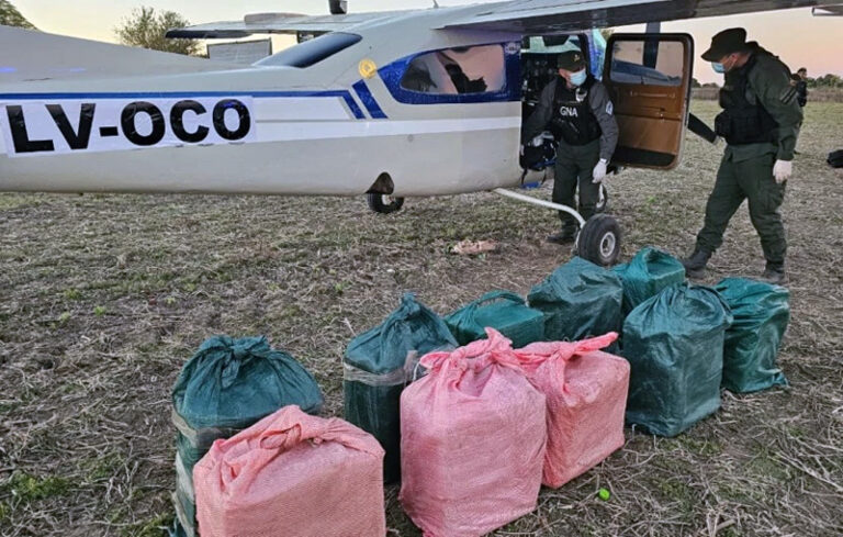 Dos aterrizajes de avionetas narco en ocho días en Santa Fe, punto de ingreso de cocaína de Bolivia