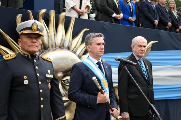 216° ANIVERSARIO DE LA REVOLUCIÓN DE MAYO: “LA PATRIA NO SE CONSTRUYE DESDE EL PESIMISMO, SINO DESDE EL COMPROMISO” EXPRESÓ ZDERO