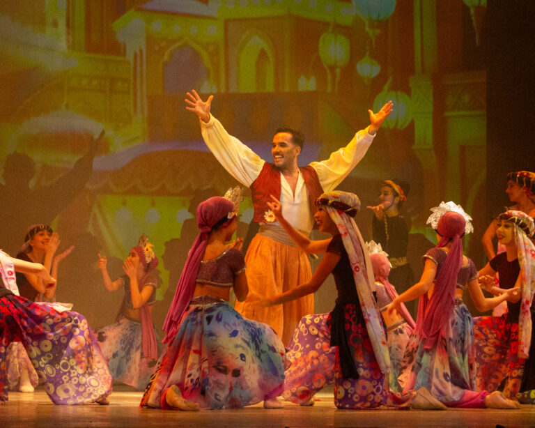 EXITOSA Y DESLUMBRANTE ACTUACION DEL BALLET FERRAZZANO EN EL GUIDO MIRANDA