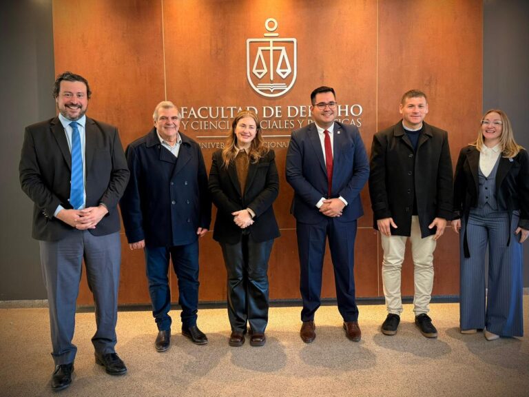 ESTUDIANTES DE DERECHO DE LA UNNE REALIZARÁN PRÁCTICAS VOCACIONALES