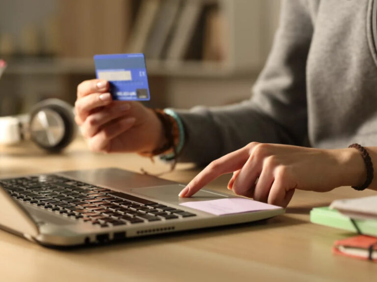 Las compras al exterior por courier crecieron 84,4% en mayo