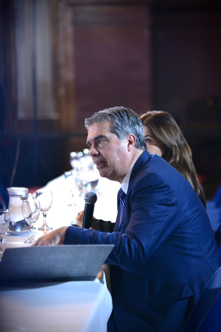 CAPITANICH REUNIÓ A LAS ENTIDADES EMPRESARIAS