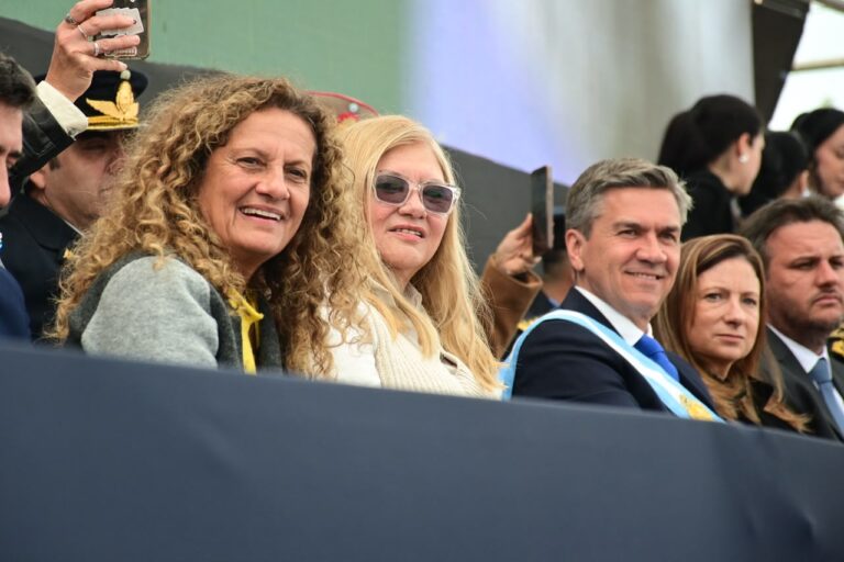 En Fontana, la provincia conmemoró el 210° aniversario de la Independencia argentina