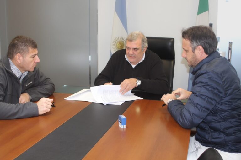 EL GOBIERNO PROVINCIAL Y EL MUNICIPIO DE FONTANA REFACCIONARÁN EL REGISTRO CIVIL MEDIANTE UN TRABAJO CONJUNTO