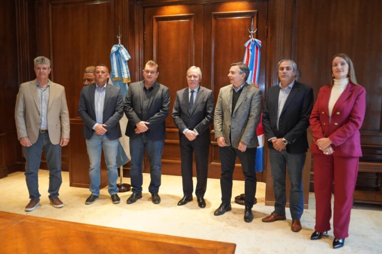 CHACO Y SANTIAGO DEL ESTERO AVANZAN EN UNA AGENDA CONJUNTA PARA FORTALECER EL CONTROL FORESTAL Y EL DESARROLLO REGIONAL