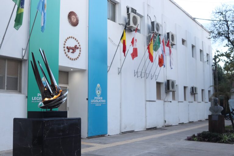 La Legislatura convoca a postular candidatos para el Premio Anual a los Jóvenes Destacados del Chaco 2026