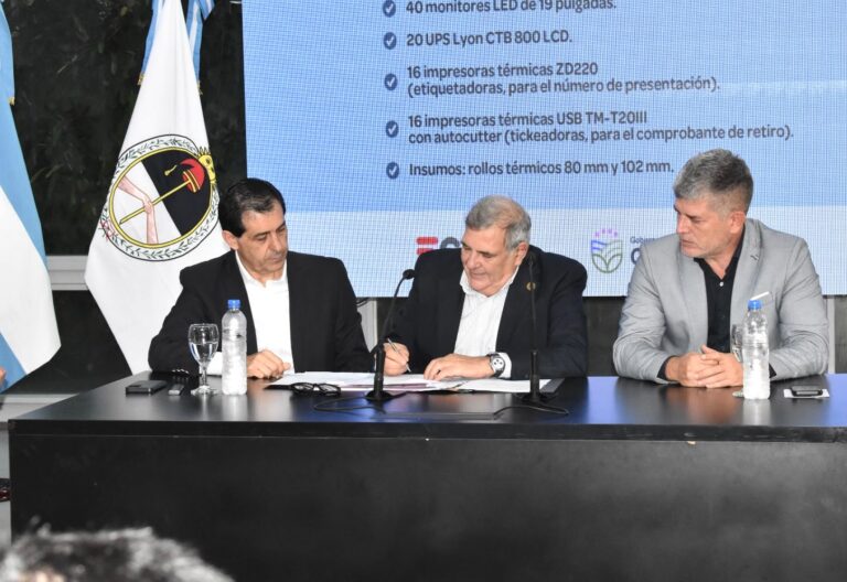 CHACO FORTALECE LA MODERNIZACIÓN DEL ESTADO CON NUEVA TECNOLOGÍA PARA LOS REGISTROS CIVILES