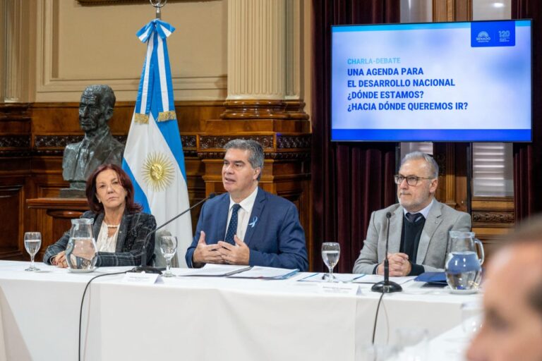 Capitanich y Lewandowski convocaron a construir una agenda para el desarrollo nacional