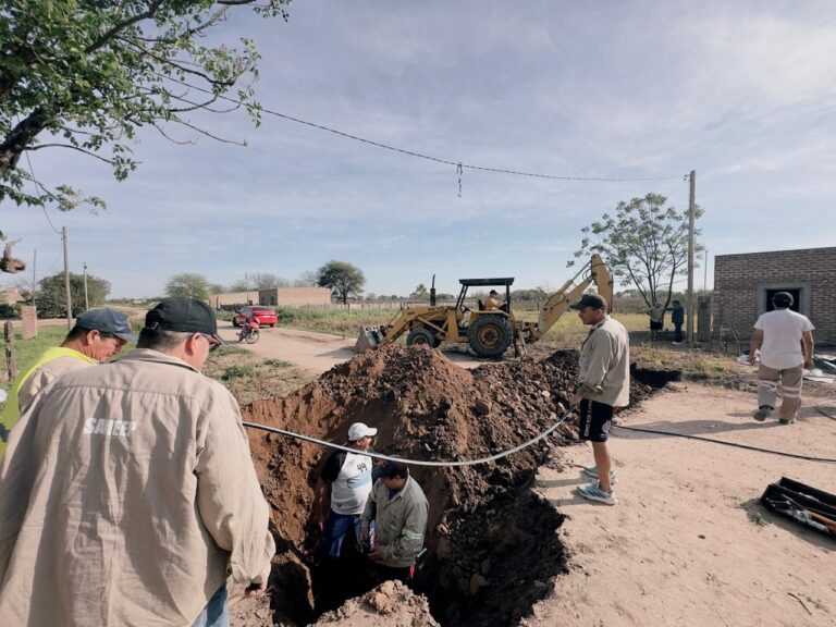 AVIA TERAI: MÁS DE 35 FAMILIAS YA CUENTAN CON AGUA POTABLE
