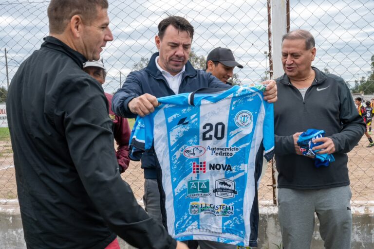 CASTELLI: EL GOBERNADOR ZDERO FORTALECE EL ACOMPAÑAMIENTO A LOS CLUBES