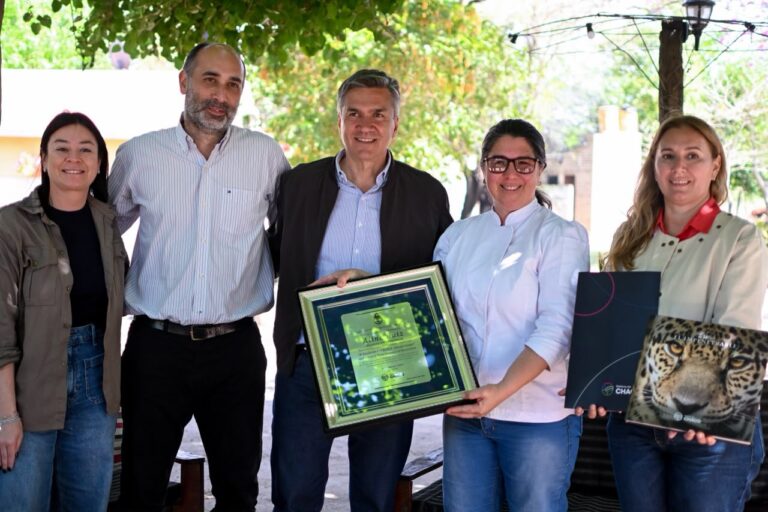 DE EL IMPENETRABLE AL MUNDO: ZDERO HOMENAJEÓ A ALINA RUIZ, ORGULLO DE LA GASTRONOMÍA CHAQUEÑA