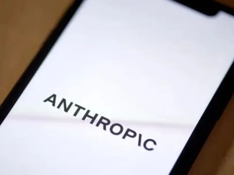 CEO de Anthropic pide frenar ya la IA porque en seis meses puede tomar el control global de internet