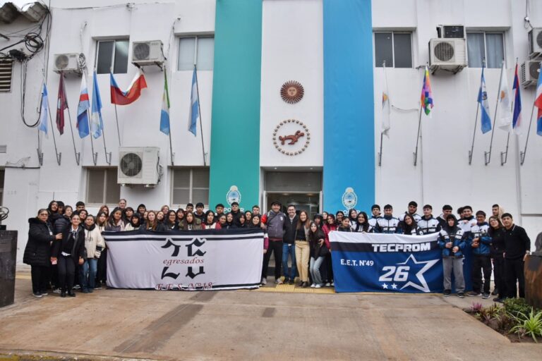 Estudiantes de Santa Sylvina conocieron el funcionamiento de la Legislatura chaqueña