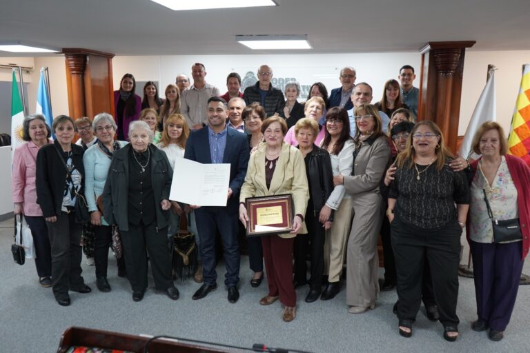 Reconocimiento legislativo a la docente y escritora Griselda Morand