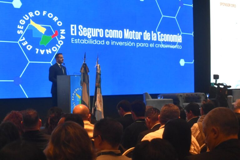CHACO FUE SEDE DEL FORO NACIONAL DEL SEGURO NEA 2026, CON REFERENTES DE TODO EL PAÍS