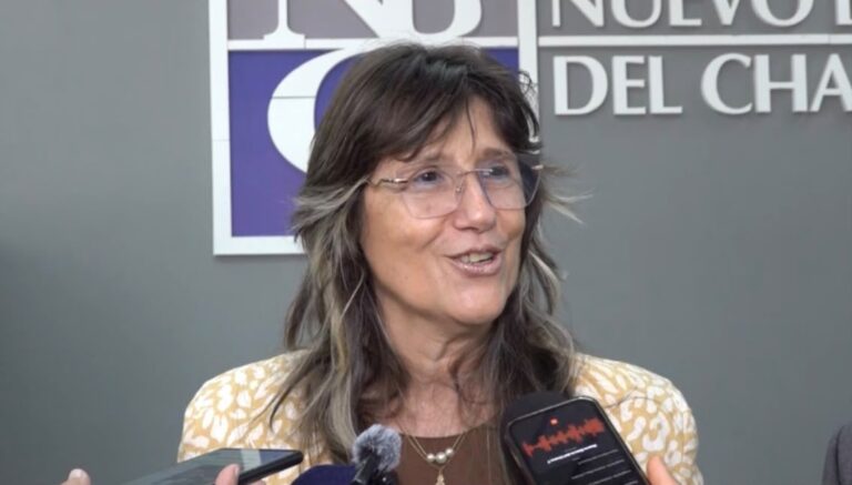 PROGRAMA MÁS FUTURO: LOS ESTUDIANTES CHAQUEÑOS YA COMIENZAN A RECIBIR SUS TARJETAS DE DÉBITO