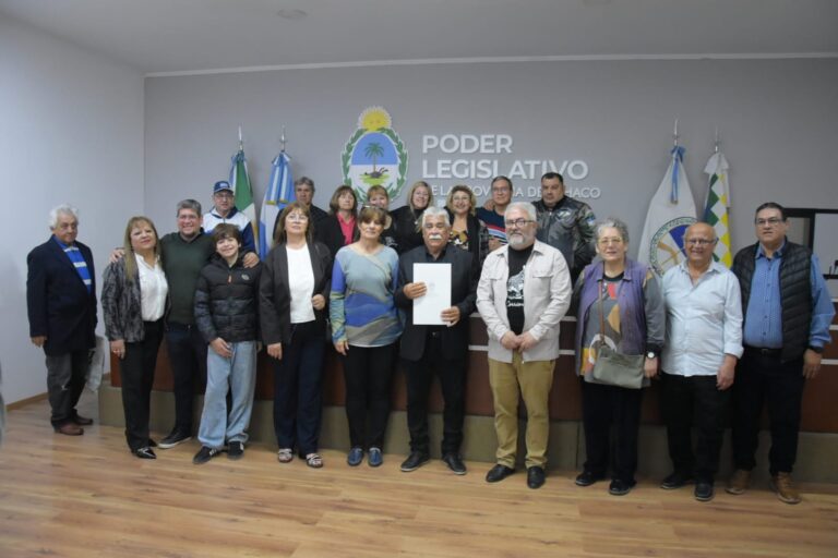 Reconocimiento legislativo a la trayectoria del locutor Ramón “Bigotín” Maidana